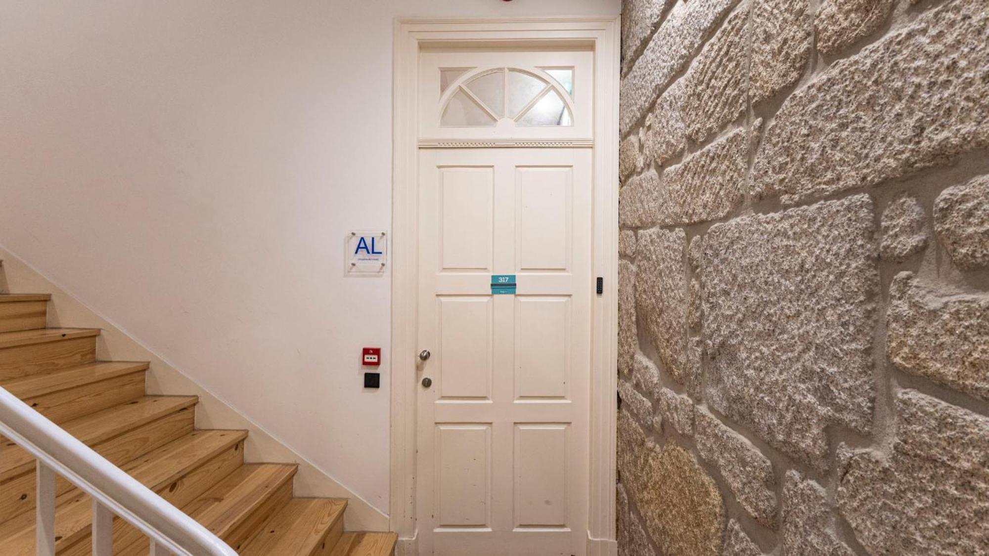 Lovelystay - Allderman - Almada 1º T Apartamento