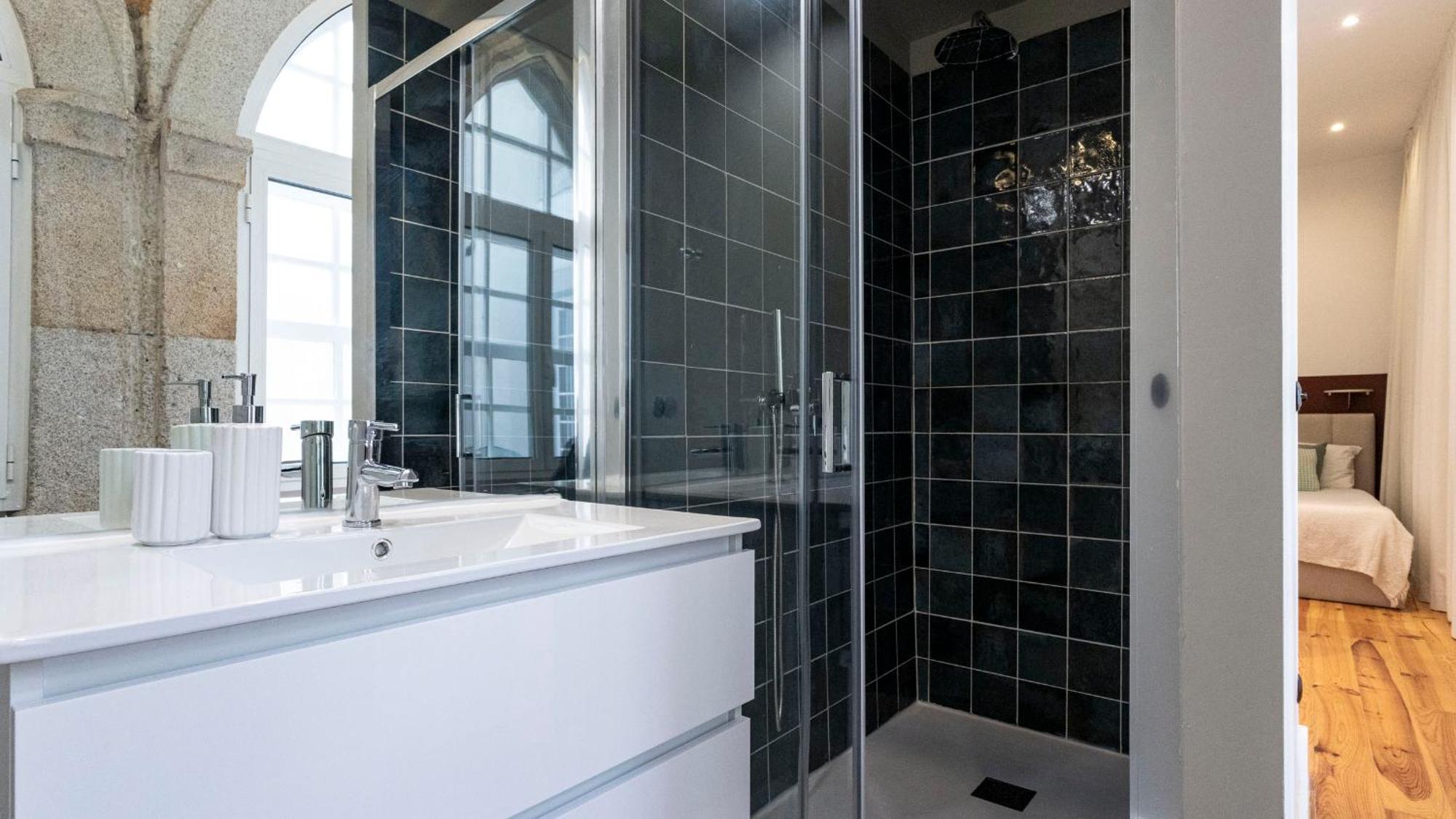 Apartamento Lovelystay - Allderman - Almada 1º T Porto